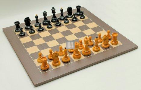 Chess Set: Nymora