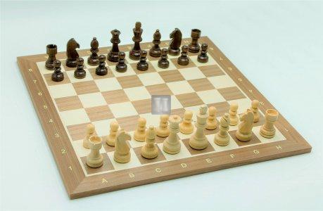 Chess Set: Piper