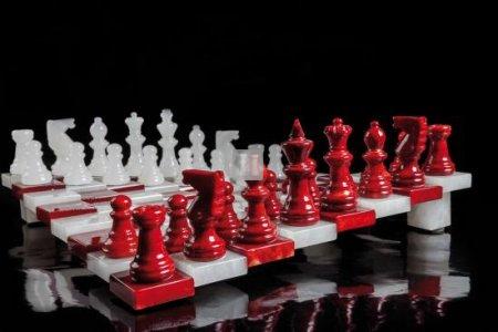 Alabaster Sloped chess Set blue/white cm 32x32