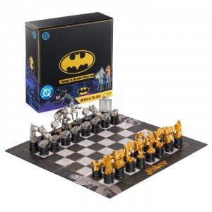 Dc Comics: Batman Vs The Joker Chess Set