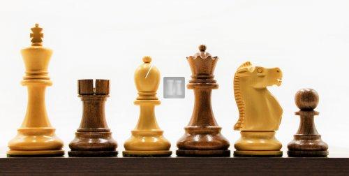 Reykjavik Acacia/Boxwood chess pieces 4''