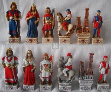 Bologna chess set