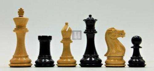 'Stallion' Staunton  boxwood chessmen - King height: 95 mm