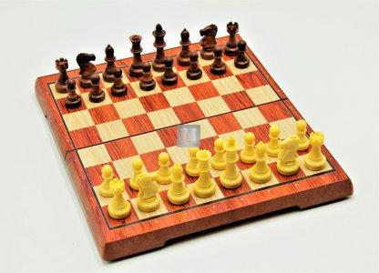 Small high-quality magnetic chess set wood-like