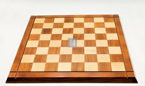 53,5 x 53,5 Chessboard "Drueke" design Acaciawood and Boxwood