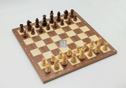 Chess Set: Arbo