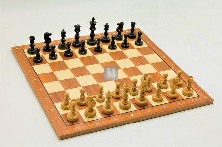 Chess Set: Astrea