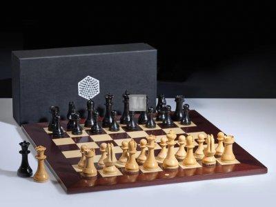 Set Ufficiale FIDE. Scacchi + Scacchiera Wengé e Acero