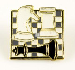 Spilla scacchistica cavallo torre donna