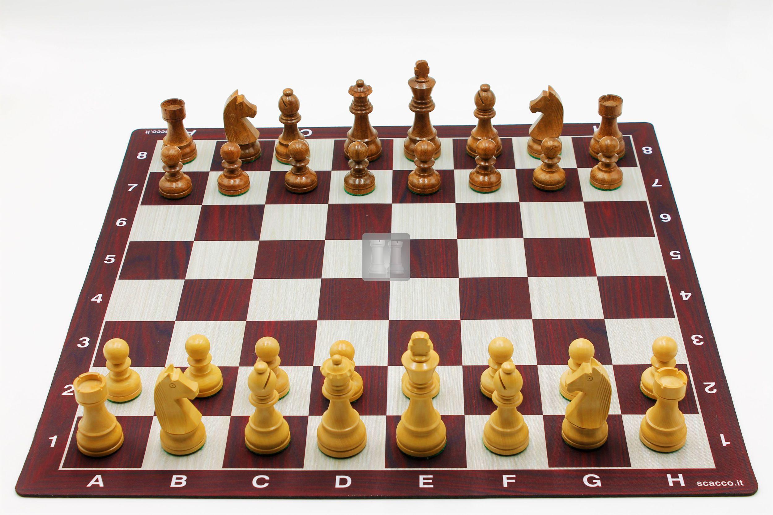 Set Scacchi In Metallo GiftHome: Pezzi Fatti A Mano Tema Soldati Romani, Scacchiera In MDF Con Effetto Noce 37x37 Cm, Altezza Pezzi 7 Cm.