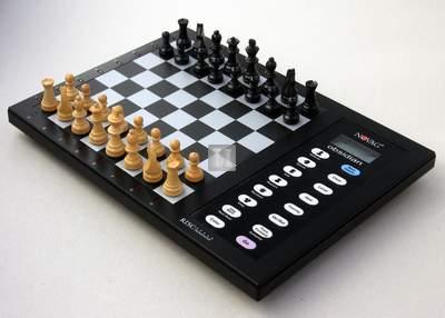 Scacchiera elettronica Chessnut Air, un agnifico set in legno